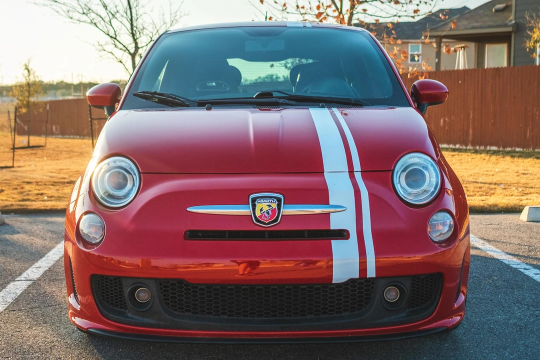 2013 Fiat Abarth 500 - Image 2 of 31