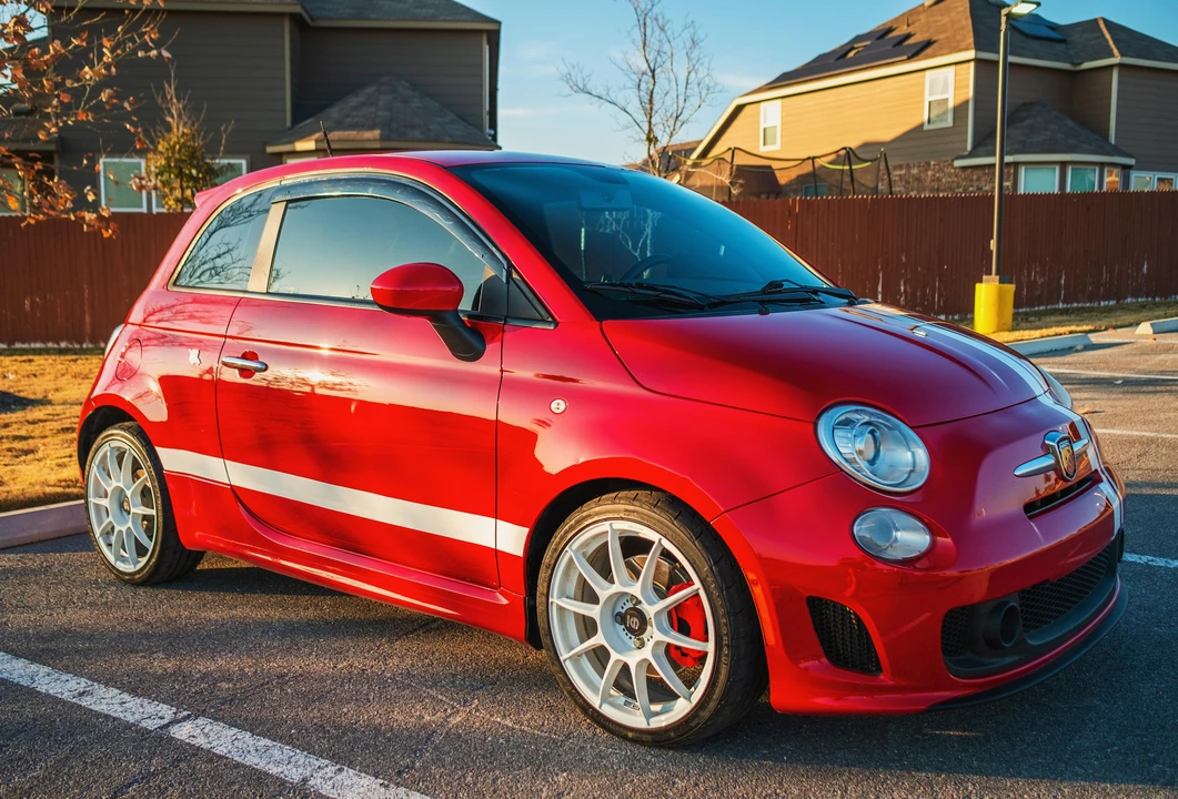 2013 Fiat Abarth 500 - Image 17 of 31