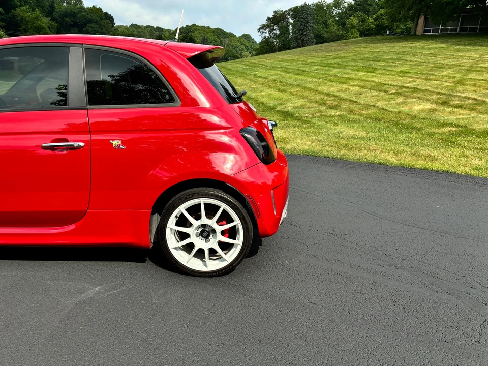 2013 Fiat Abarth 500 - Image 27 of 31