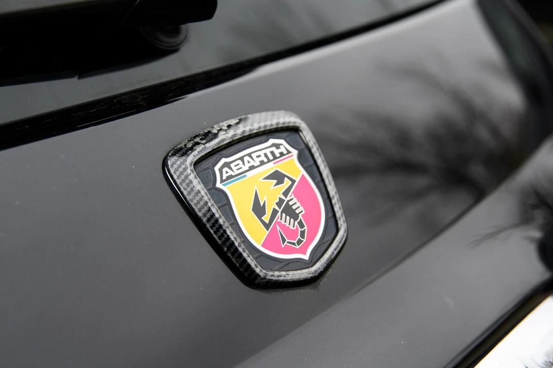 2013 Fiat Abarth 500 - Image 15 of 31