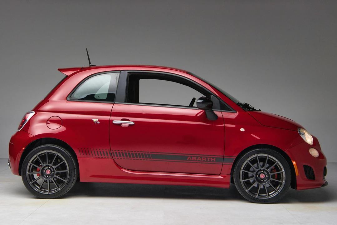 2013 Fiat Abarth 500 - Image 3 of 31