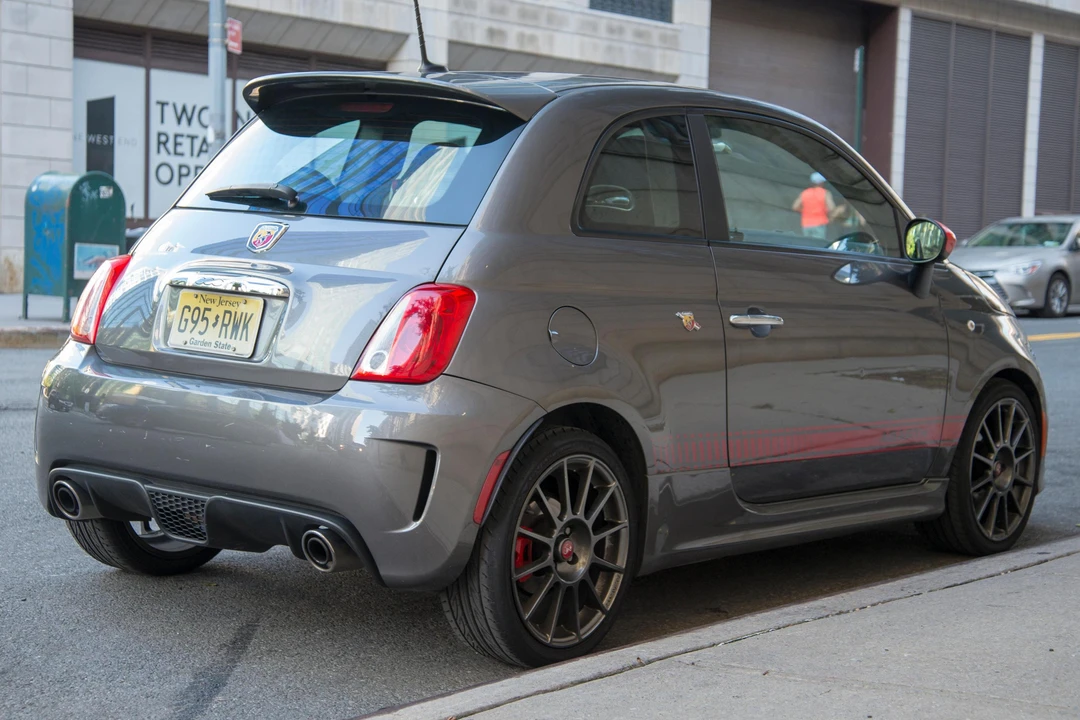 2013 Fiat Abarth 500 - Image 4 of 31