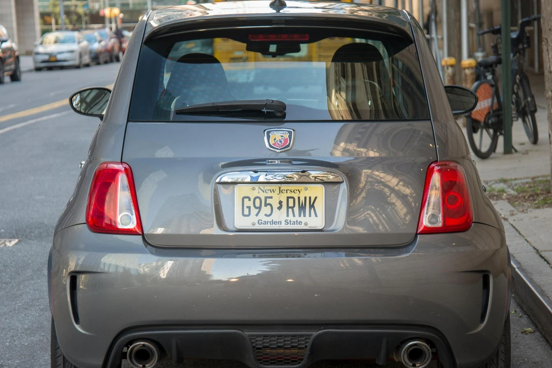 2013 Fiat Abarth 500 - Image 5 of 31