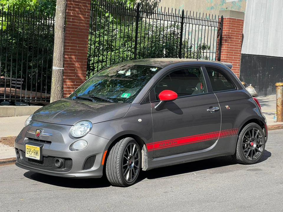 2013 Fiat Abarth 500 - Image 8 of 31