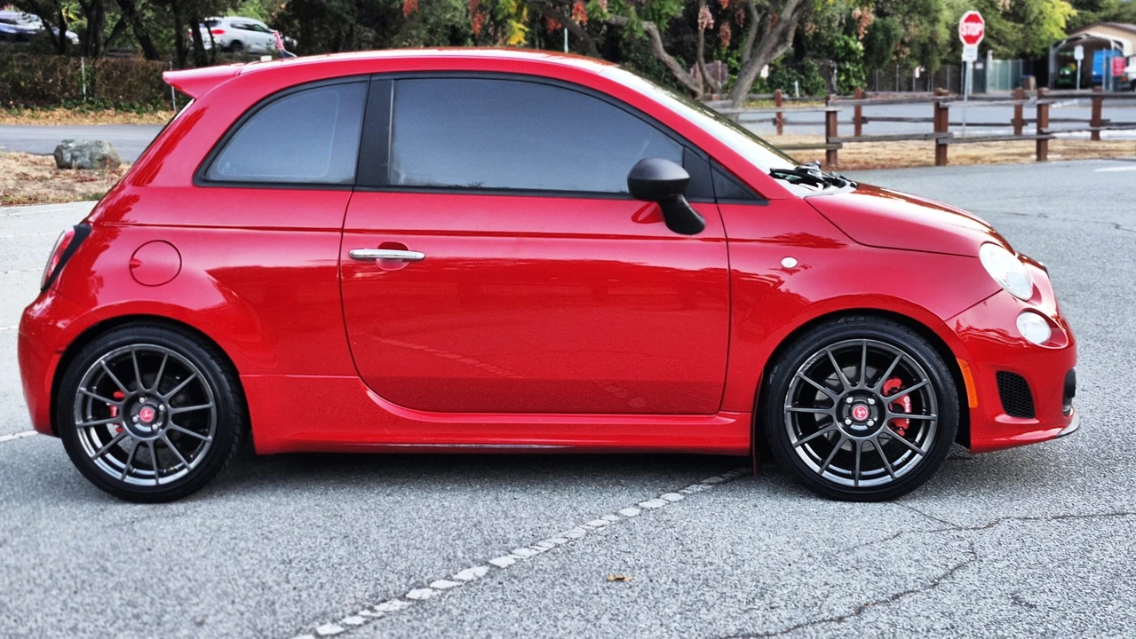 2013 Fiat Abarth 500 - Image 13 of 31