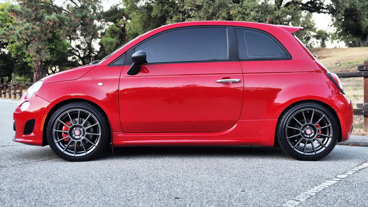 2013 Fiat Abarth 500 - Image 26 of 31