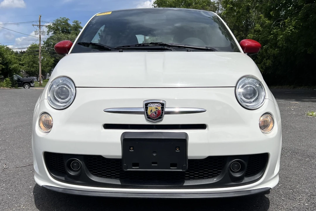 2013 Fiat Abarth 500 - Image 2 of 15