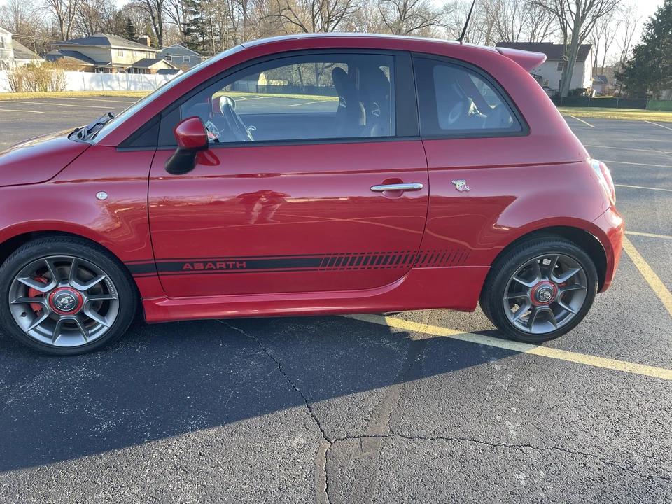 2013 Fiat Abarth 500 - Image 11 of 31