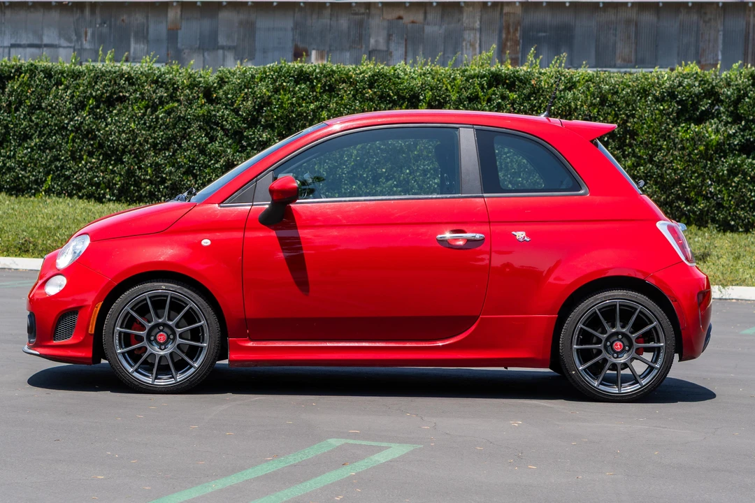 2013 Fiat Abarth 500 - Image 3 of 31