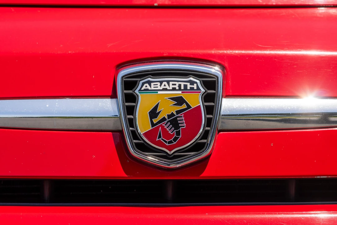 2013 Fiat Abarth 500 - Image 15 of 31