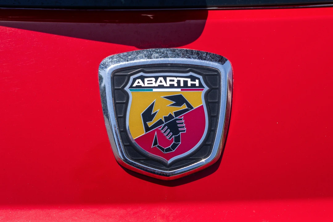 2013 Fiat Abarth 500 - Image 27 of 31