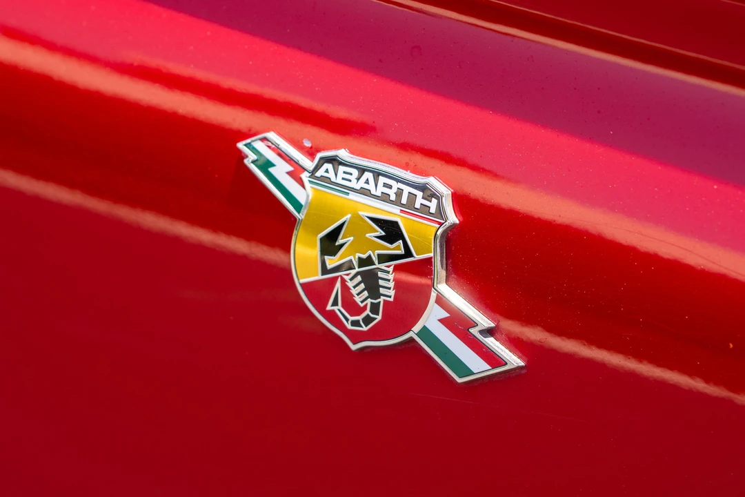 2013 Fiat Abarth 500 - Image 22 of 31