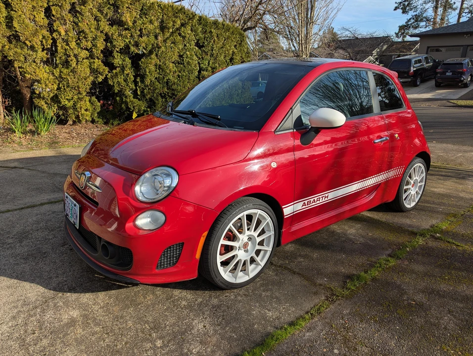 2013 Fiat Abarth 500 - Image 8 of 31