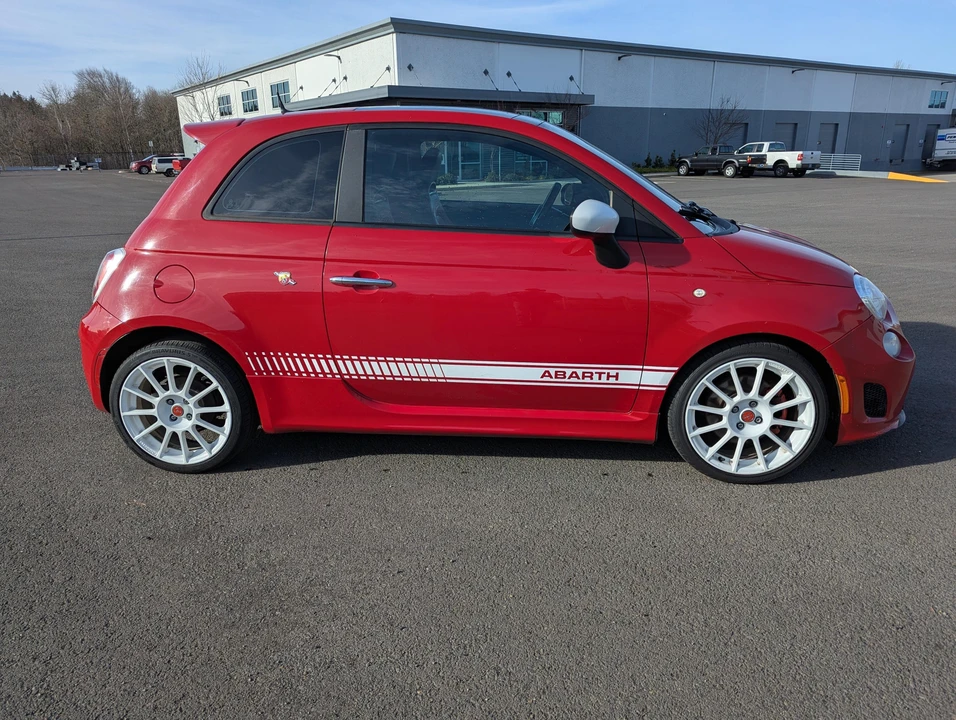 2013 Fiat Abarth 500 - Image 11 of 31
