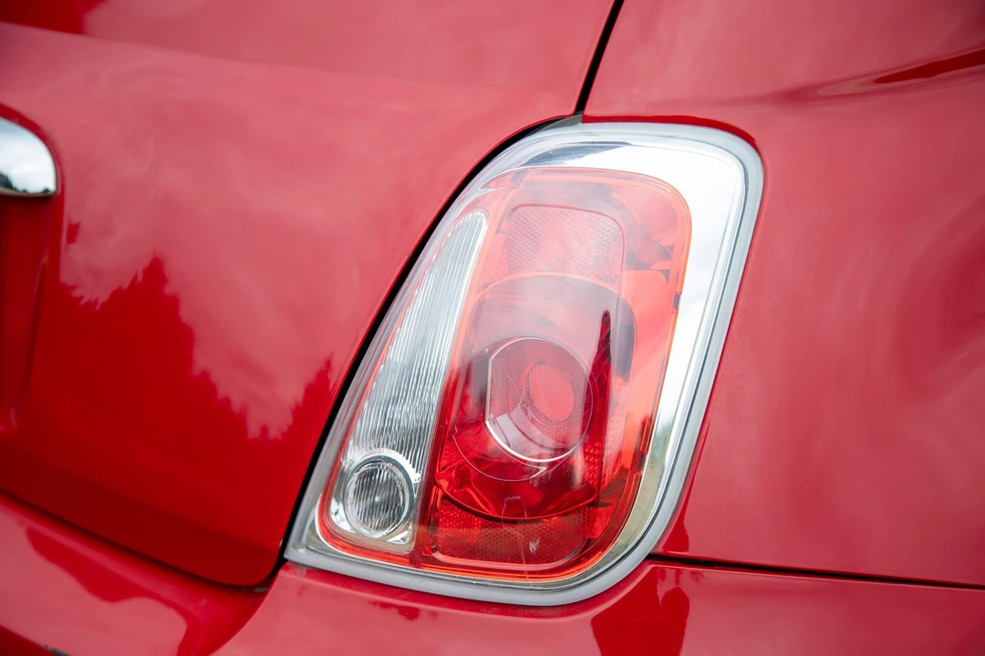 2013 Fiat Abarth 500 - Image 23 of 31