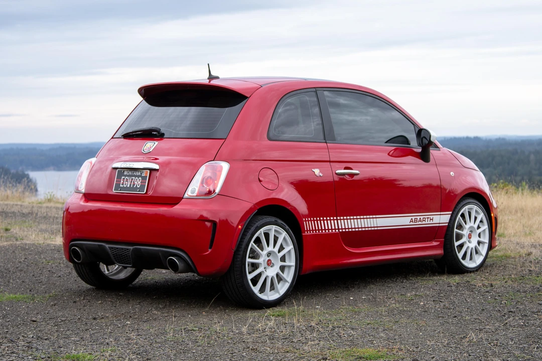 2013 Fiat Abarth 500 - Image 10 of 31