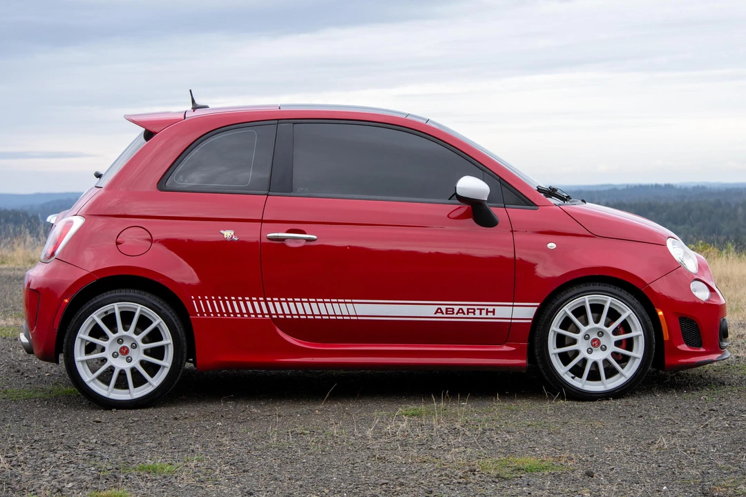 2013 Fiat Abarth 500 - Image 3 of 31