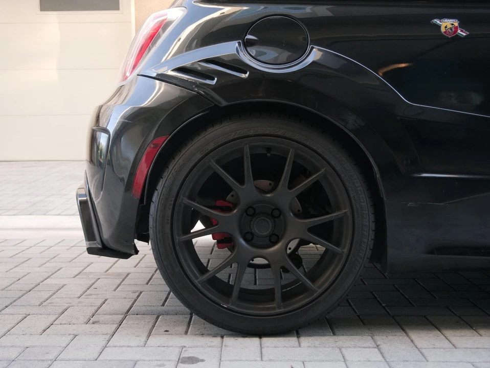 2013 Fiat Abarth 500 - Image 30 of 31