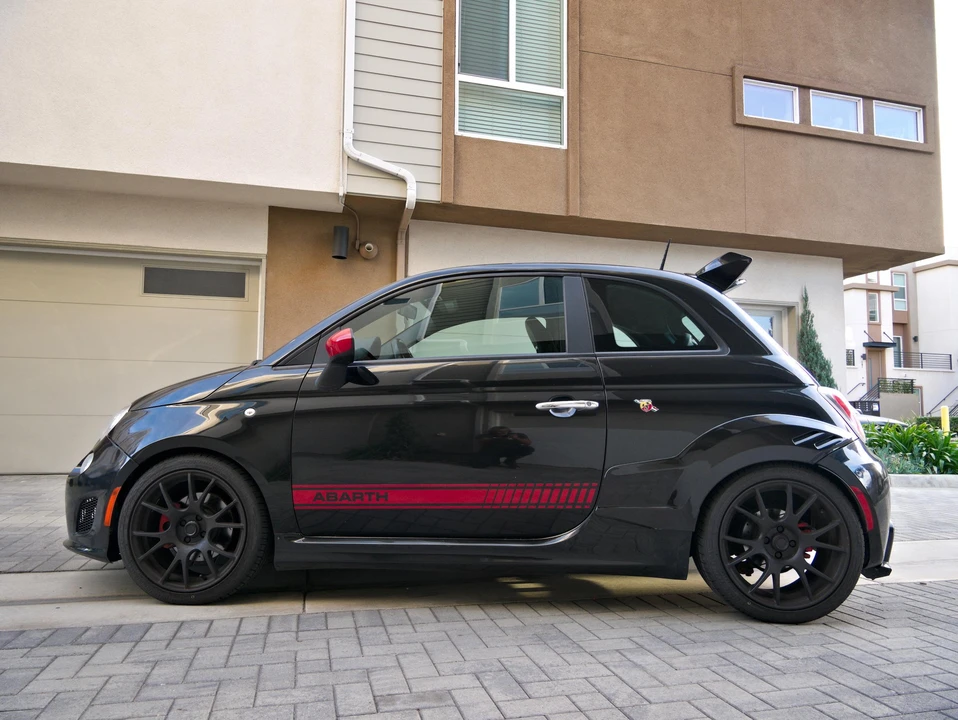 2013 Fiat Abarth 500 - Image 10 of 31