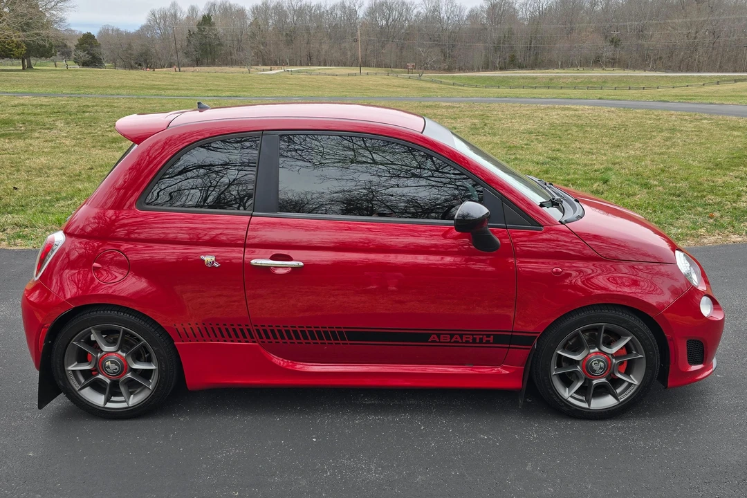 2013 Fiat Abarth 500 - Image 3 of 31