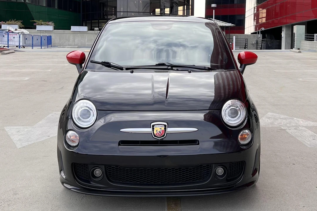 2013 Fiat Abarth 500 - Image 2 of 31