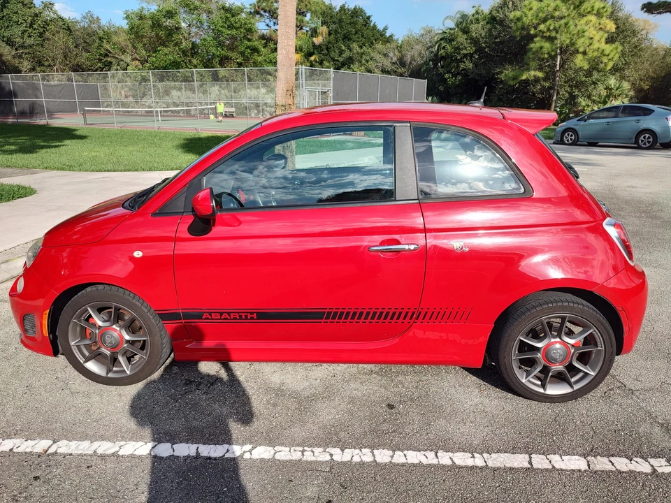 2013 Fiat Abarth 500 - Image 9 of 31