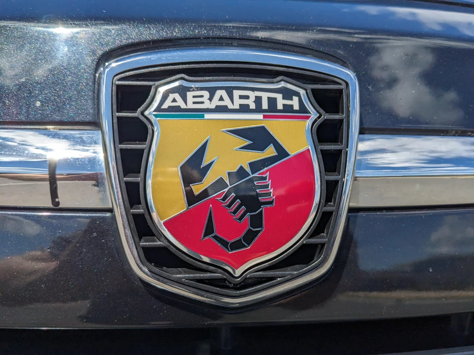 2013 Fiat Abarth 500 - Image 25 of 31