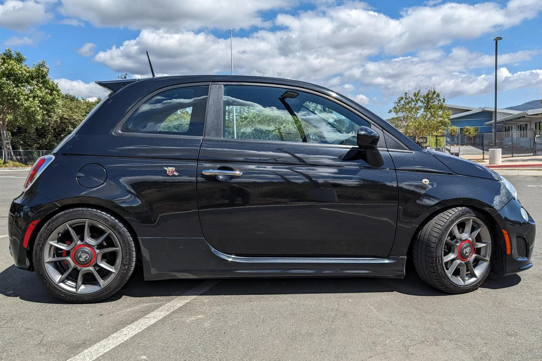 2013 Fiat Abarth 500 - Image 3 of 31