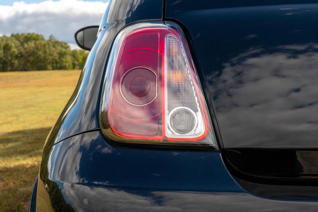 2013 Fiat Abarth 500 - Image 18 of 31