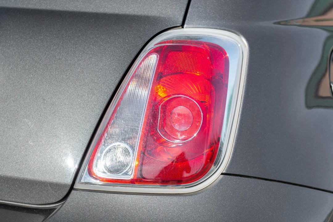 2013 Fiat Abarth 500 - Image 19 of 31