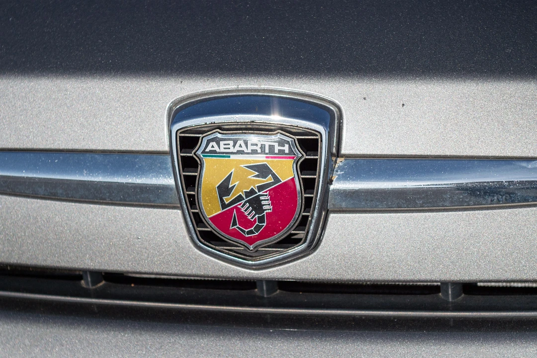 2013 Fiat Abarth 500 - Image 12 of 31