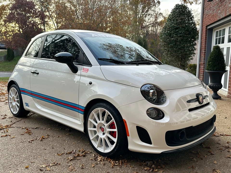 2013 Fiat Abarth 500 - Image 10 of 31