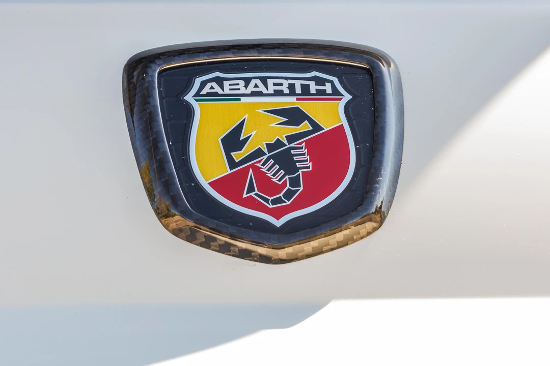 2013 Fiat Abarth 500 - Image 19 of 31
