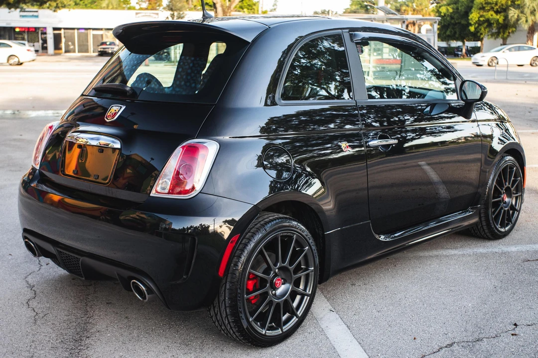 2013 Fiat Abarth 500 - Image 10 of 31