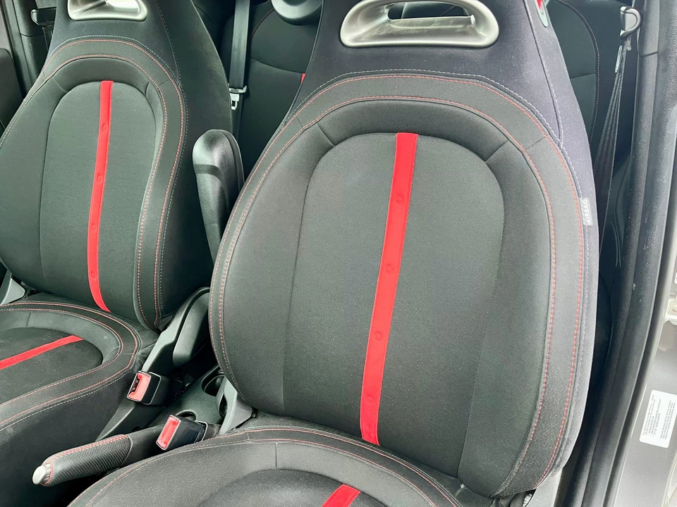 2013 Fiat Abarth 500 - Image 29 of 31
