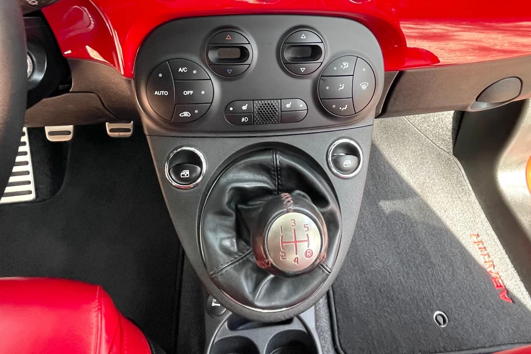 2013 Fiat Abarth 500 - Image 29 of 31