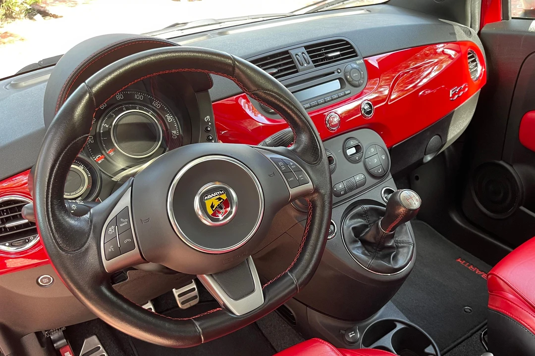 2013 Fiat Abarth 500 - Image 27 of 31