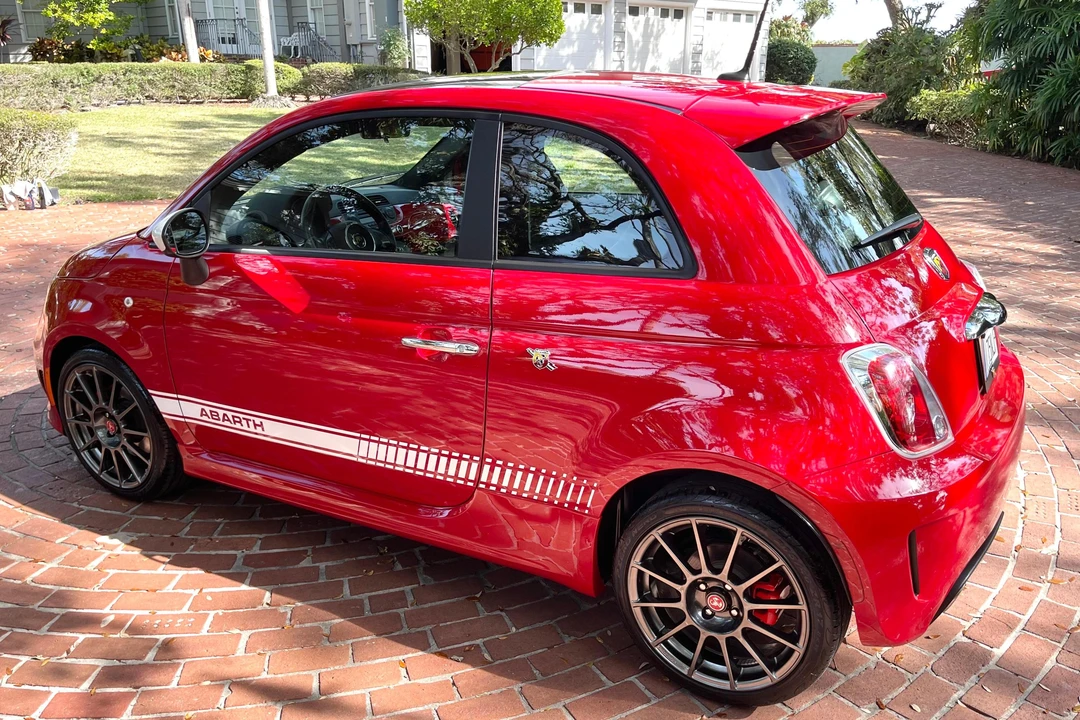 2013 Fiat Abarth 500 - Image 4 of 31