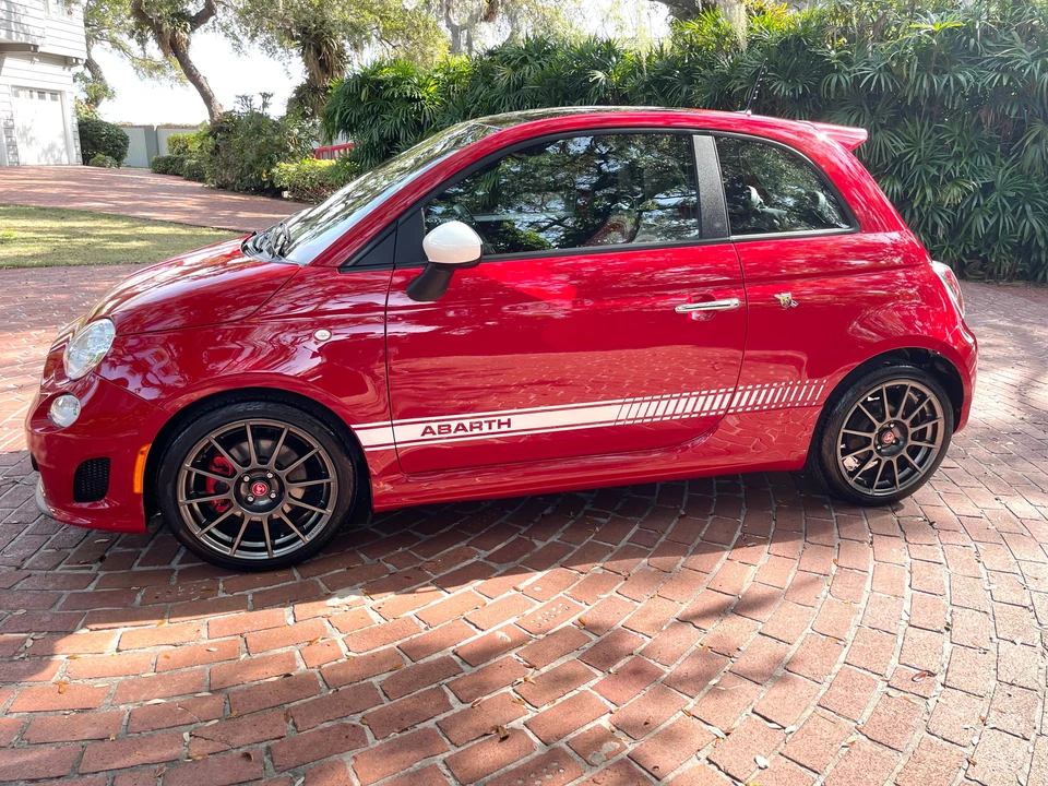 2013 Fiat Abarth 500 - Image 7 of 31