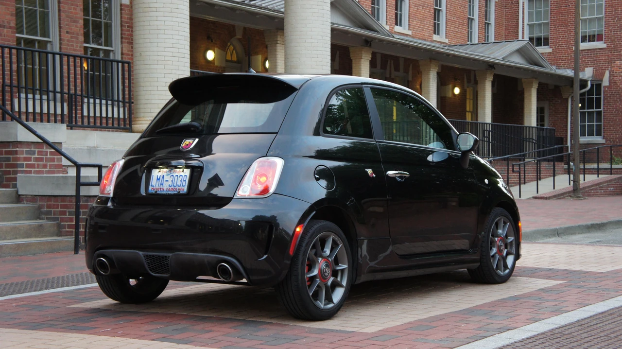 2013 Fiat Abarth 500 - Image 18 of 31