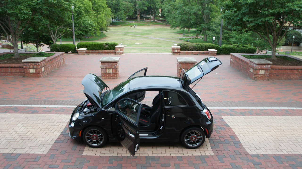 2013 Fiat Abarth 500 - Image 26 of 31