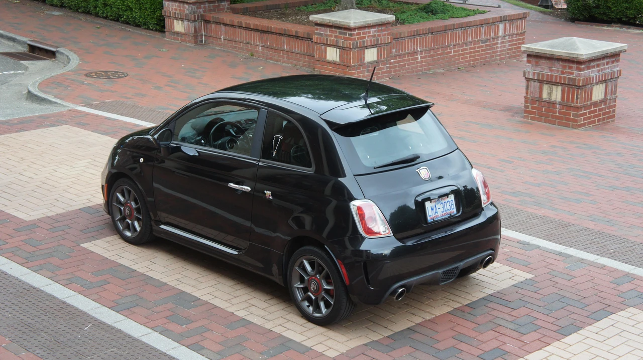 2013 Fiat Abarth 500 - Image 15 of 31