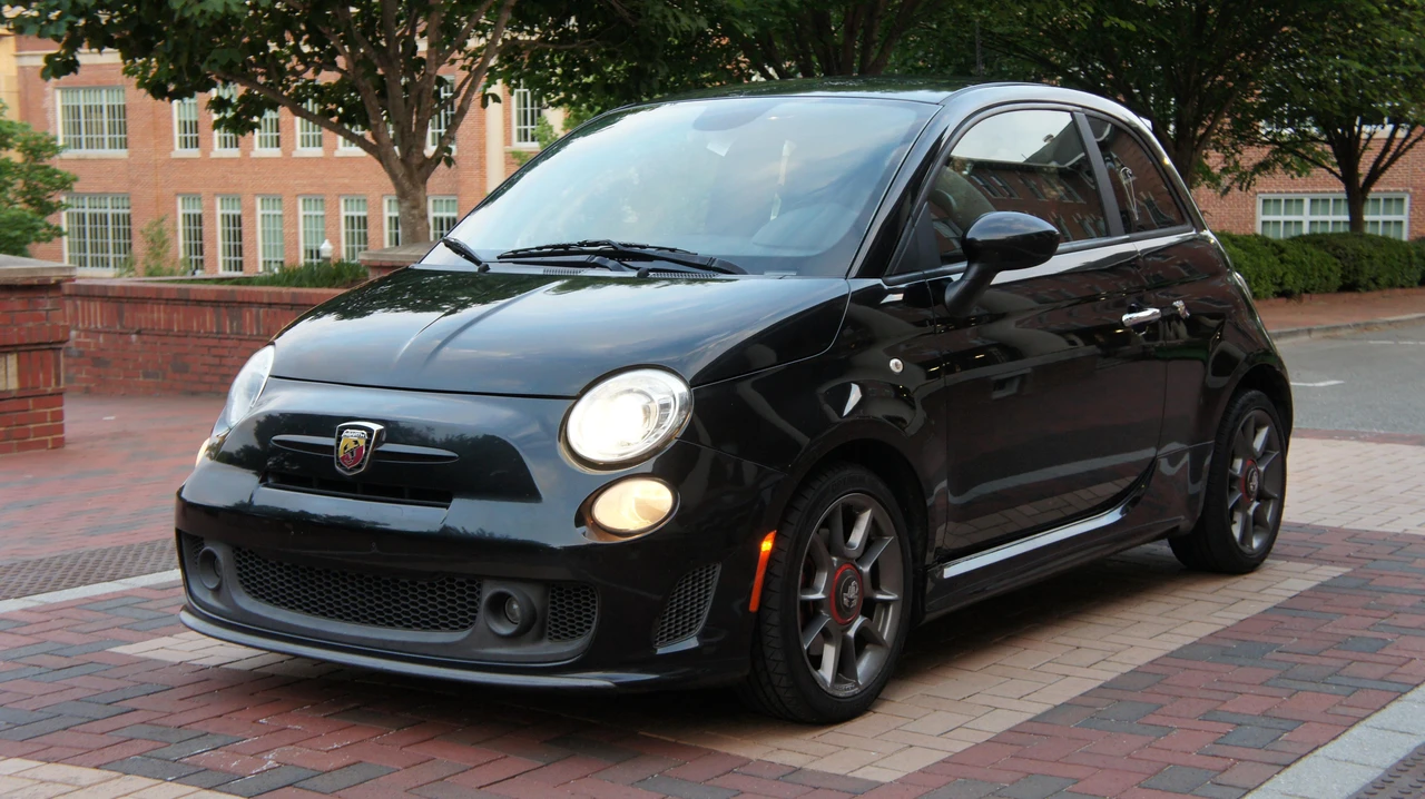 2013 Fiat Abarth 500 - Image 8 of 31