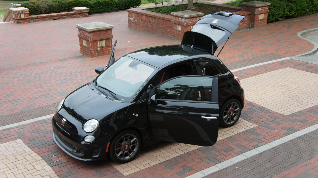 2013 Fiat Abarth 500 - Image 24 of 31