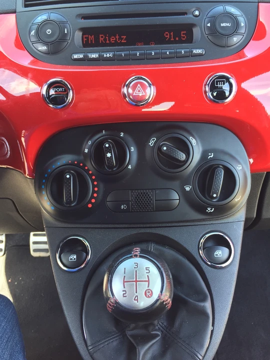 2013 Fiat Abarth 500 - Image 24 of 31