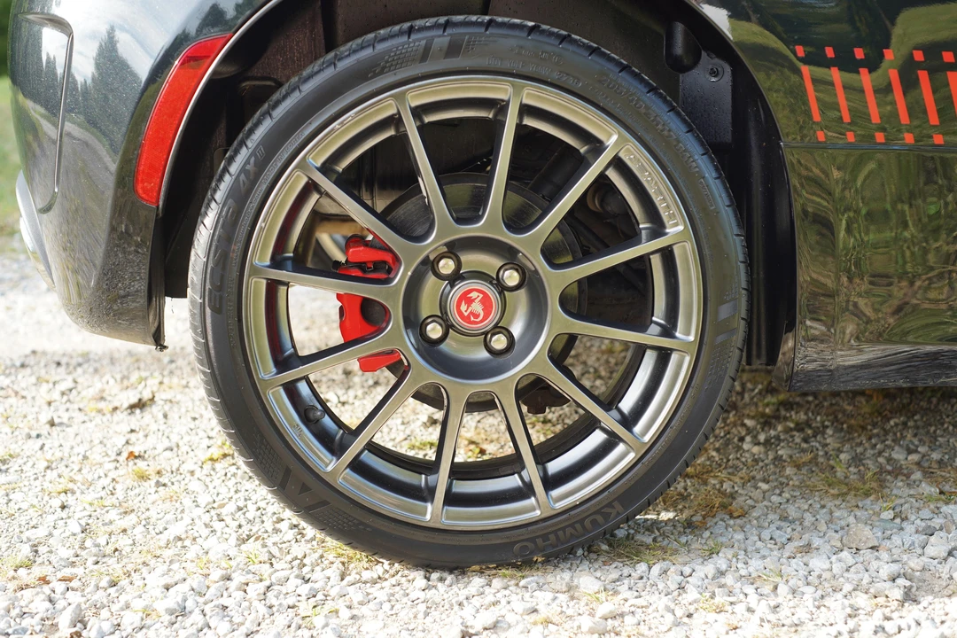 2013 Fiat Abarth 500 - Image 23 of 31