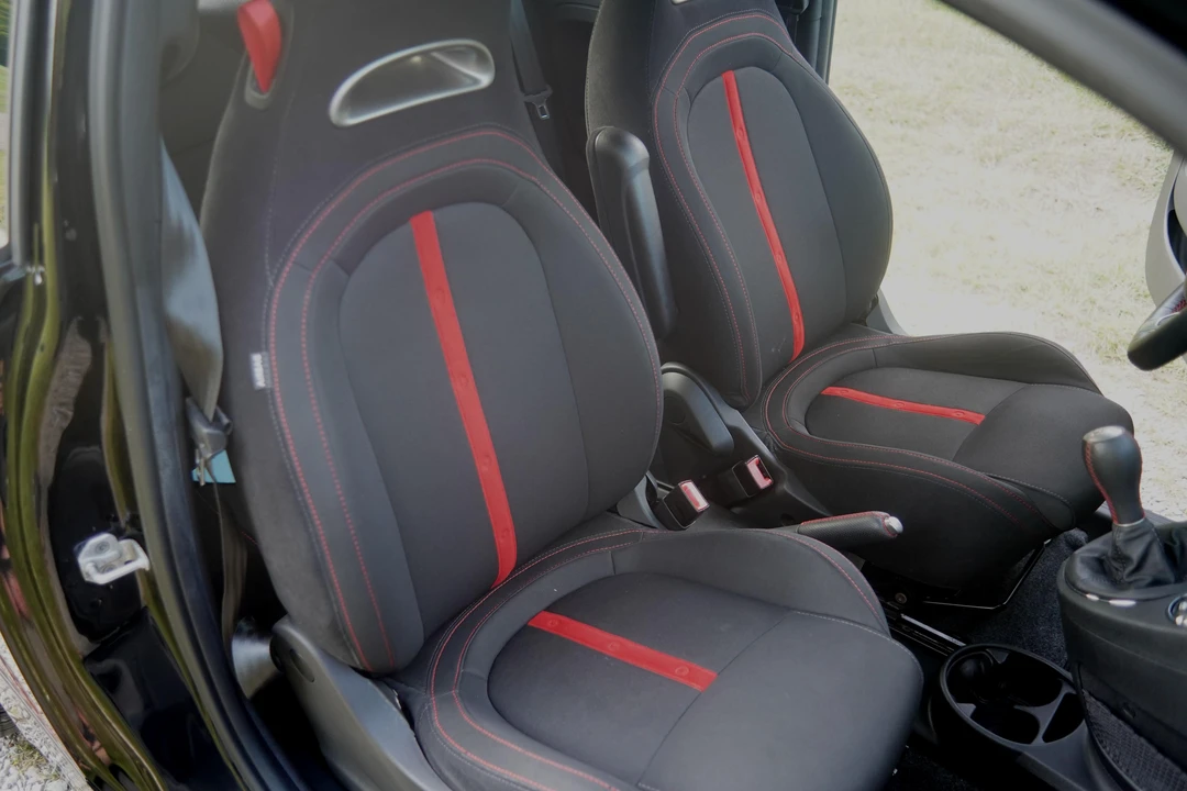 2013 Fiat Abarth 500 - Image 27 of 31