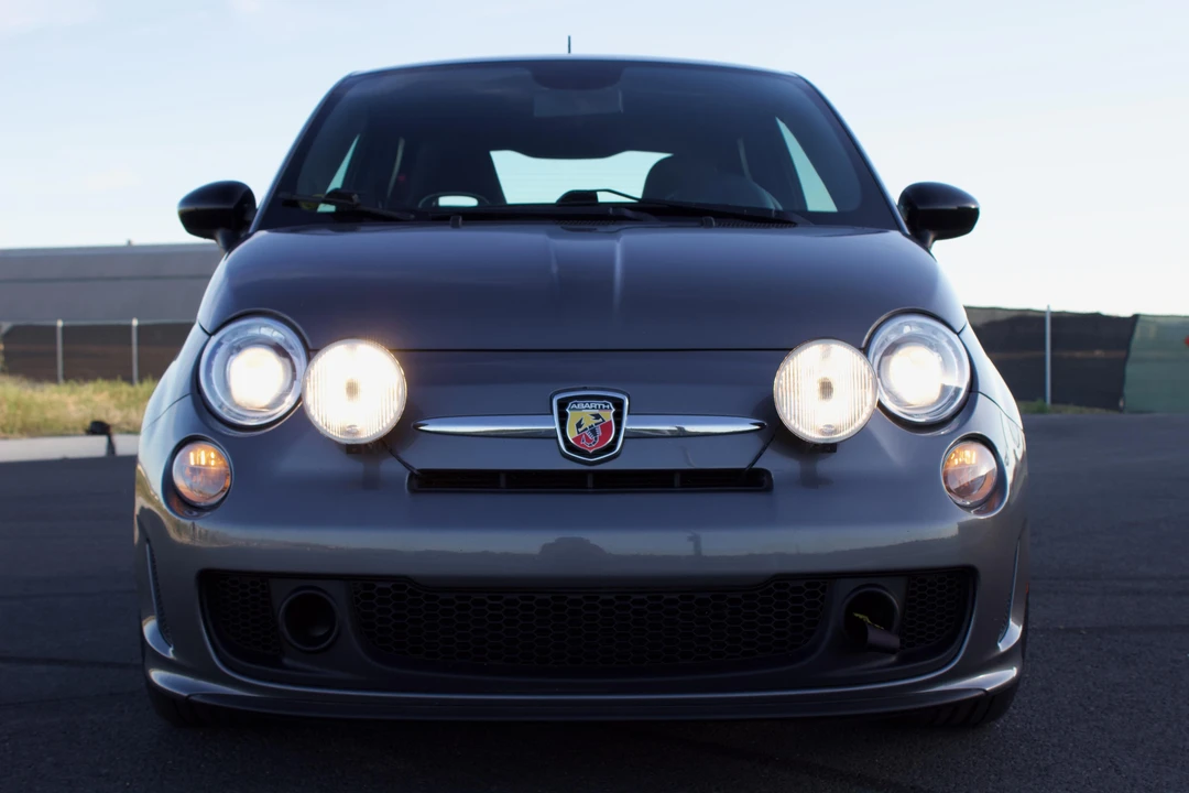2013 Fiat Abarth 500 - Image 2 of 31