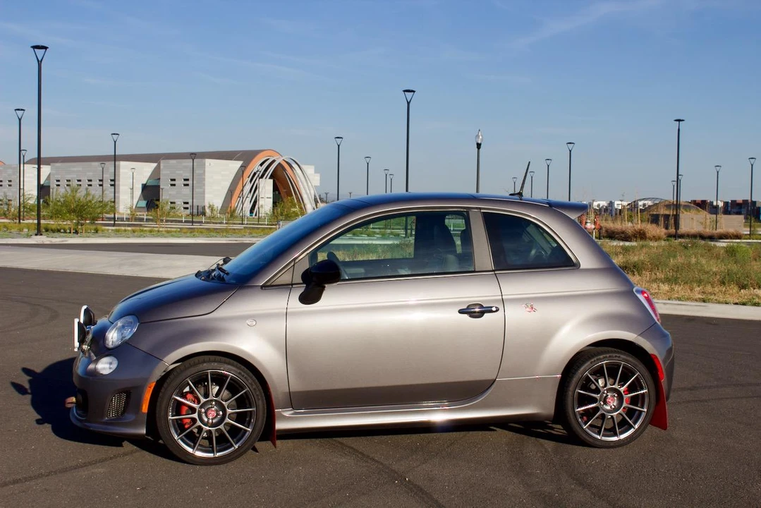 2013 Fiat Abarth 500 - Image 10 of 31