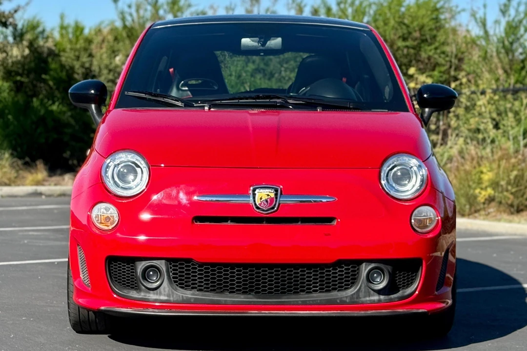 2013 Fiat Abarth 500 - Image 2 of 31